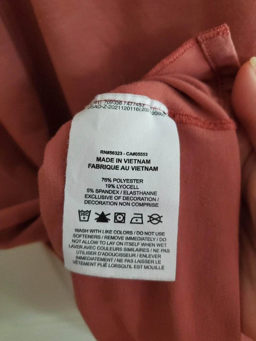 Nike Yoga Dri-FIT top, in Salmon Size Mens Large